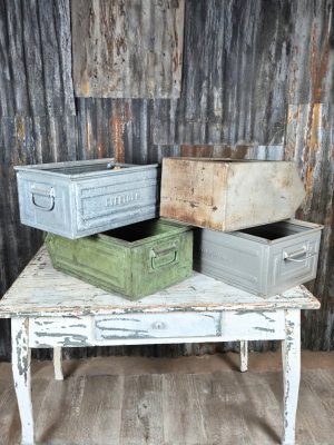 Vintage Magazijnbakken Groot