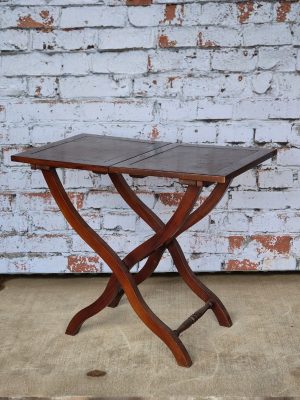 Inklapbare Bijzettafel