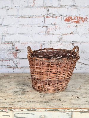 Rieten Mand Donker Model Klein