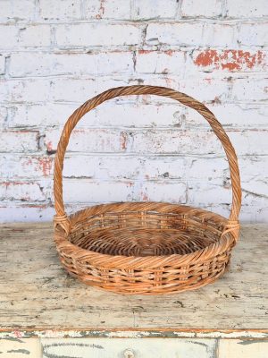 Rieten Mand Met Hengsel