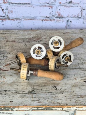 Nostalgische Veerspanningmeters